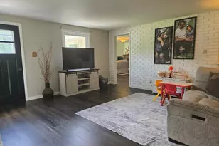N71W13776 Nicolet Ct, Menomonee Falls, WI 53051 - Photo 11