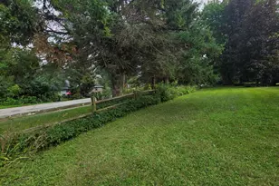 7973 Sandy Ridge Rd, Barton, WI 53040 - Photo 9
