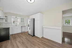 8034 W Tesch Ave, Milwaukee, WI 53220 - Photo 3