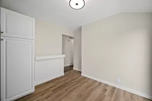 8034 W Tesch Ave, Milwaukee, WI 53220 - Photo 5