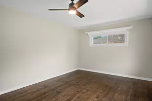 8034 W Tesch Ave, Milwaukee, WI 53220 - Photo 21
