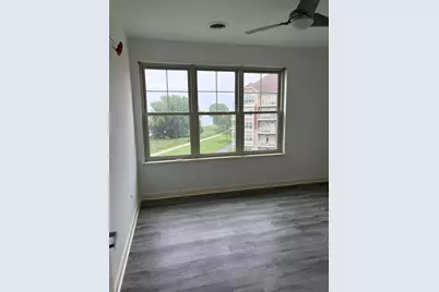 4110 S Lake Dr #347, Saint Francis, WI 53235 - Photo 13