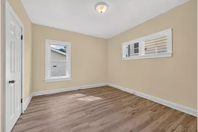 2867 N 40th St, Milwaukee, WI 53210 - Photo 11