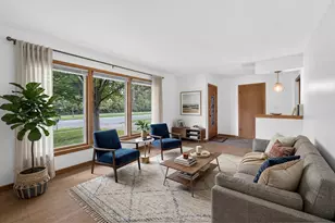10216 W Burleigh St, Wauwatosa, WI 53222 - Photo 5