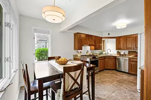 2329 N 89th St, Wauwatosa, WI 53226 - Photo 13