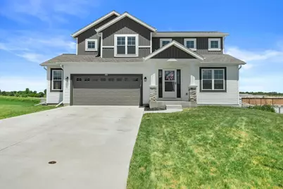 906  Ridge Ct, Watertown, WI 53094 - Photo 1