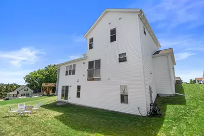 906  Ridge Ct, Watertown, WI 53094 - Photo 33
