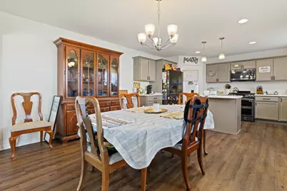 906  Ridge Ct, Watertown, WI 53094 - Photo 9