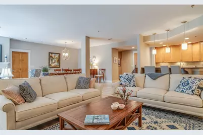 13130  Watertown Plank Rd #101, Elm Grove, WI 53122 - Photo 3