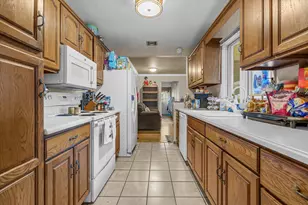 625 N Hine Ave, Waukesha, WI 53188 - Photo 17