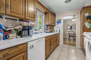 625 N Hine Ave, Waukesha, WI 53188 - Photo 21
