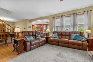 3160 S 85th St, Milwaukee, WI 53227 - Photo 11