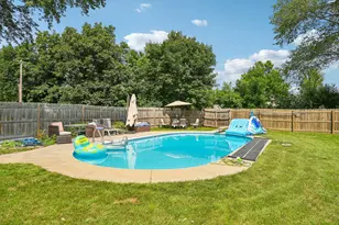 2436 S Ronke Ln, New Berlin, WI 53151 - Photo 41