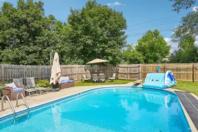 2436 S Ronke Ln, New Berlin, WI 53151 - Photo 43