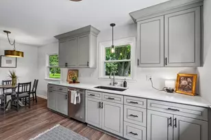 2436 S Ronke Ln, New Berlin, WI 53151 - Photo 13