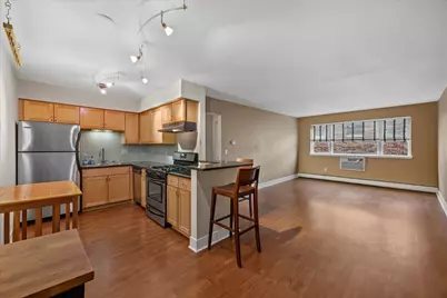 2121 N Cambridge Ave #210, Milwaukee, WI 53202 - Photo 7