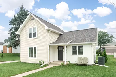 103 S Madison St, Friesland, WI 53935 - Photo 1