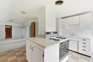 2500 N 58th St, Milwaukee, WI 53210 - Photo 31