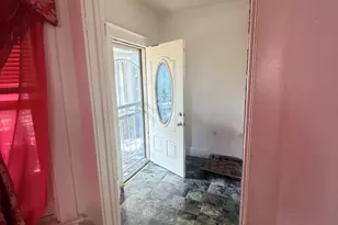 2872 N 33rd St, Milwaukee, WI 53210 - Photo 13