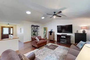 204 Woodland Preserve, Johnson Creek, WI 53094 - Photo 9
