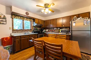 916 Clark St, Watertown, WI 53094 - Photo 11