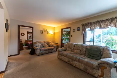 916  Clark St, Watertown, WI 53094 - Photo 7