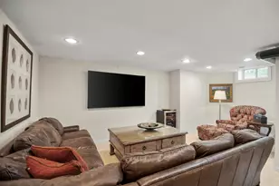 12504 N Lake Shore Dr, Mequon, WI 53092 - Photo 71