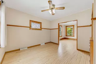 1542 S 79th St, West Allis, WI 53214 - Photo 11