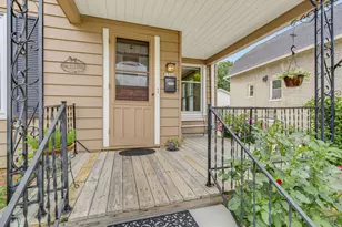 1542 S 79th St, West Allis, WI 53214 - Photo 5