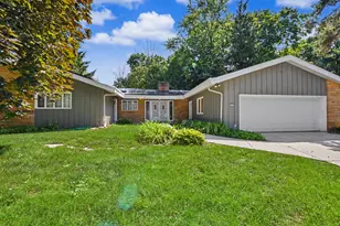 6920 N Beech Tree Dr, Glendale, WI 53209 - Photo 1