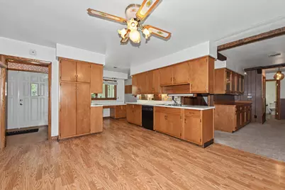 6920 N Beech Tree Dr, Glendale, WI 53209 - Photo 11
