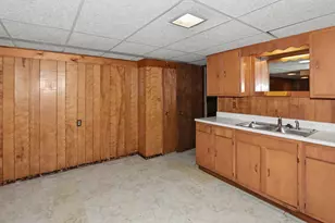 6920 N Beech Tree Dr, Glendale, WI 53209 - Photo 31