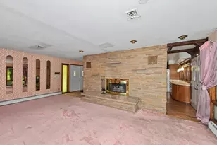 6920 N Beech Tree Dr, Glendale, WI 53209 - Photo 7