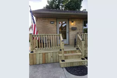 2527 S 82nd St, West Allis, WI 53219 - Photo 3