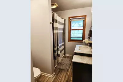 2527 S 82nd St, West Allis, WI 53219 - Photo 13