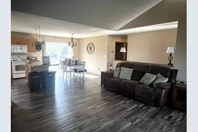 604 S Woodpine Dr, Elkhorn, WI 53121 - Photo 15