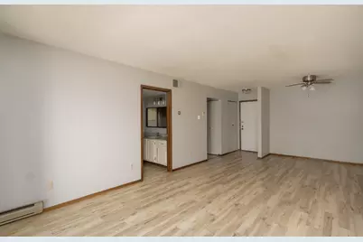 1906 E Shorewood Blvd #354, Shorewood, WI 53211 - Photo 25