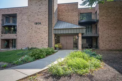 1906 E Shorewood Blvd #354, Shorewood, WI 53211 - Photo 1