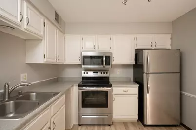 1906 E Shorewood Blvd #354, Shorewood, WI 53211 - Photo 5