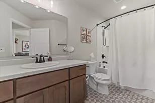 814 Burr Oak Ct, Oconomowoc, WI 53066 - Photo 29