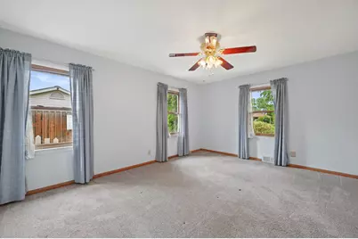 S21W23053  Hillside Dr, Waukesha, WI 53186 - Photo 17