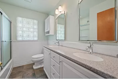 S21W23053  Hillside Dr, Waukesha, WI 53186 - Photo 19