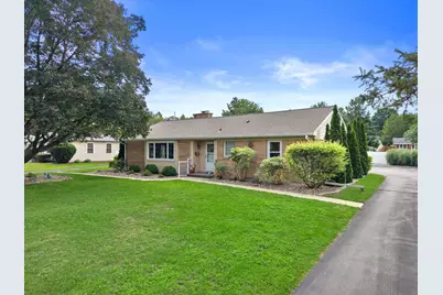 S21W23053  Hillside Dr, Waukesha, WI 53186 - Photo 33