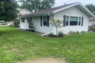 1008 Hilger Rd, Hartland, WI 53029 - Photo 3