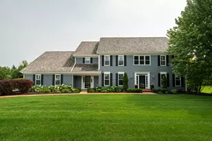 215 E Beechwood Ct, Mequon, WI 53092 - Photo 1