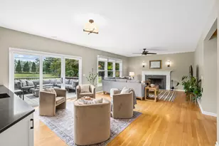 215 E Beechwood Ct, Mequon, WI 53092 - Photo 17
