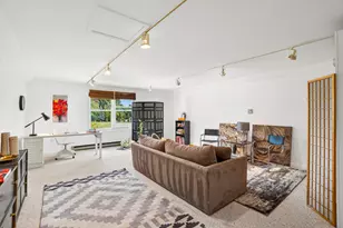 215 E Beechwood Ct, Mequon, WI 53092 - Photo 31