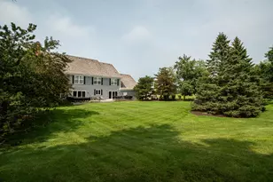 215 E Beechwood Ct, Mequon, WI 53092 - Photo 35