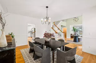 215 E Beechwood Ct, Mequon, WI 53092 - Photo 5