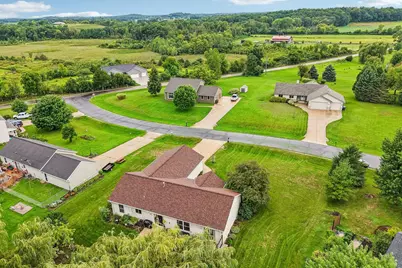 W2055  Summer Hill Dr, Sullivan, WI 53137 - Photo 61